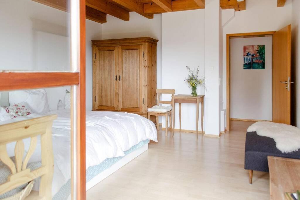 4-Zimmer-Ferienwohnung Bienenstock Dobel Exterior foto